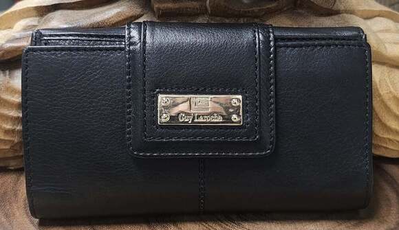 Guy Laroche Handbags - Guy Laroche Paris Soft Pebbled Leather Bifold Wallet Black Credit Card NEW